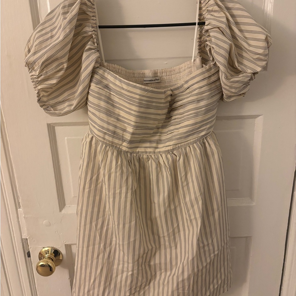 Abercrombie & Fitch Beige Striped Off-Shoulder Dress - Picture 3 of 3